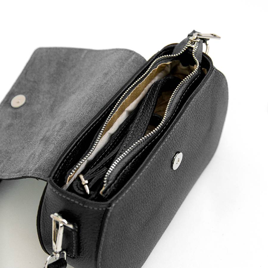 Laura Di Maggio HEDY – Postina con patta in pelle nera Negozio