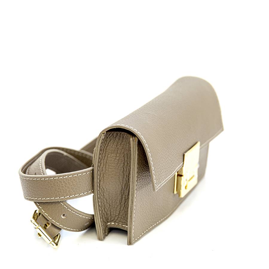 Laura Di Maggio CAROL – marsupio taupe con chiusura oro Sconto