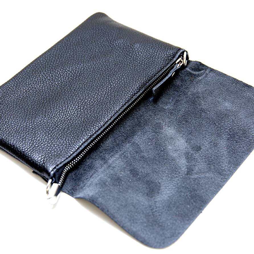 Laura Di Maggio CLAIRE – pochette sottile nera in pelle dollaro In Vendita