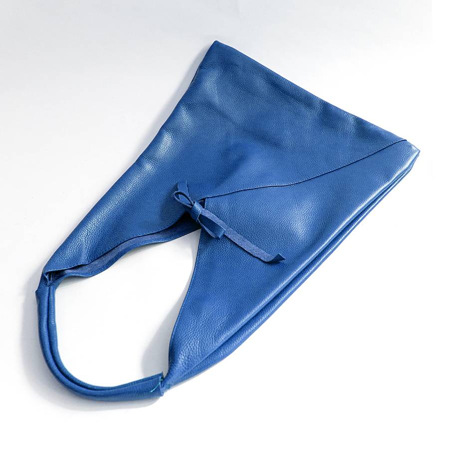 Laura Di Maggio LINA – Maxi sacca in pelle blu Convenienza