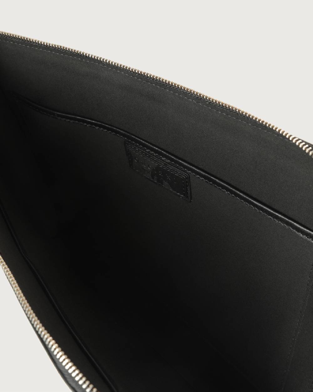 Orciani Pochette slim Skyline in pelle Nuova