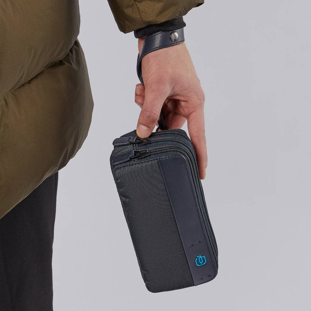 Piquadro Case with three dividers and wrist strap Negozio online di fabbrica