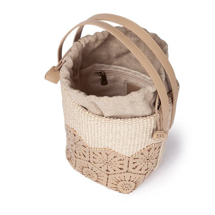 Roberta Gandolfi Giulia Bucket in rafia e pelle il pannello tagliato al laser è interamente cucito a mano con tracolla staccabile Negozi Online