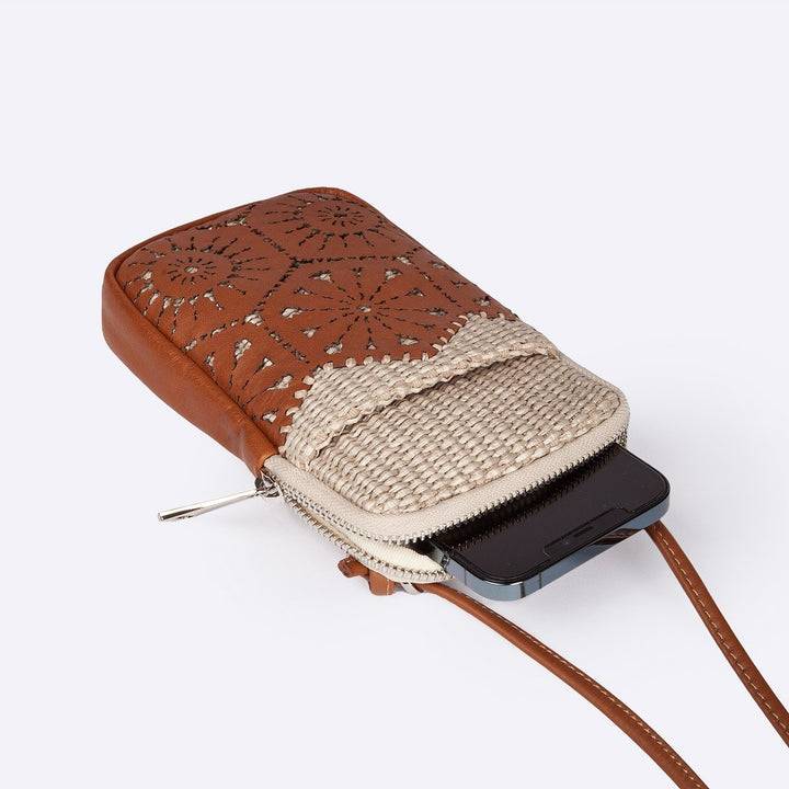 Roberta Gandolfi Giulia phone holder in rafia e pelle il pannello tagliato al laser è interamente cucito a mano con tracolla staccabile Affare Del Giorno