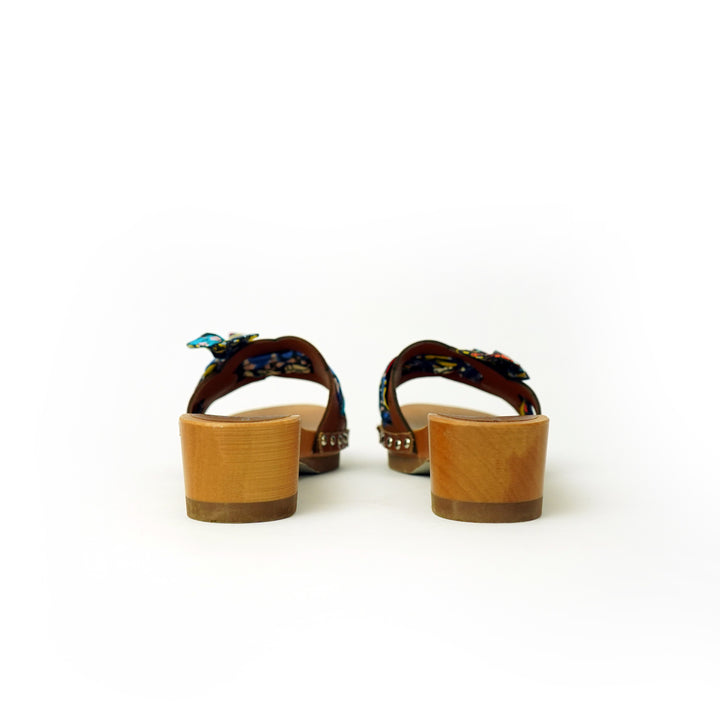 Roberta Gandolfi Lola Chain sandali in legno e pelle di vitello con fiocco stampa african Online
