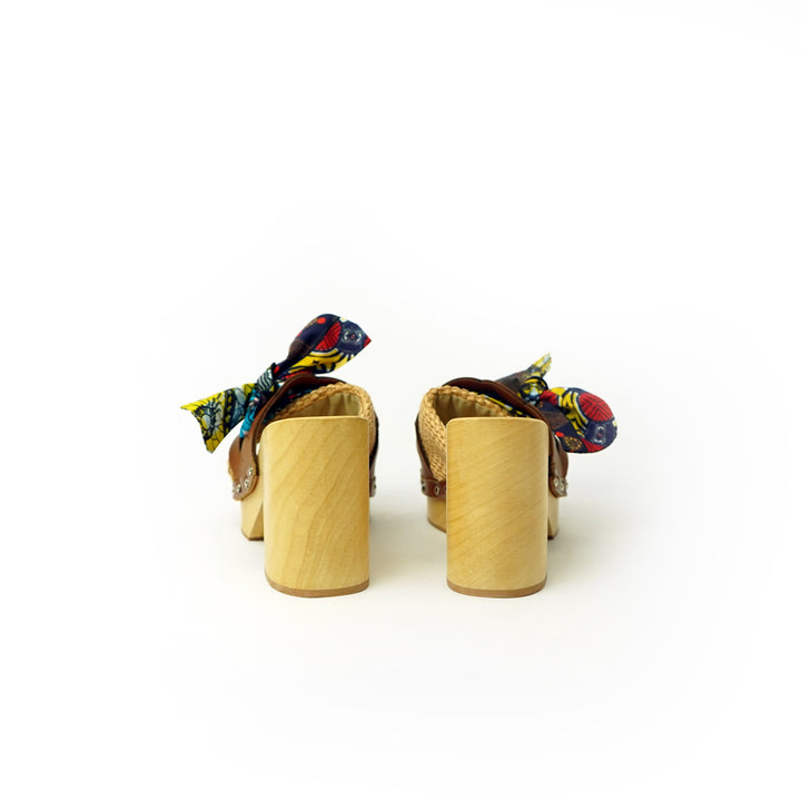 Roberta Gandolfi Diva Chain sandali in legno incrociato con platform in rafia e fiocco stamap african Offerte