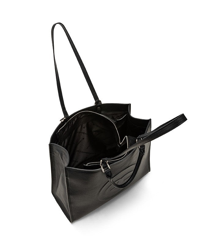 Roberta Gandolfi Roberta Pelle Large Borsa a mano in pelle con doppi spallacci per essere portata a spalla e tramezza 2025