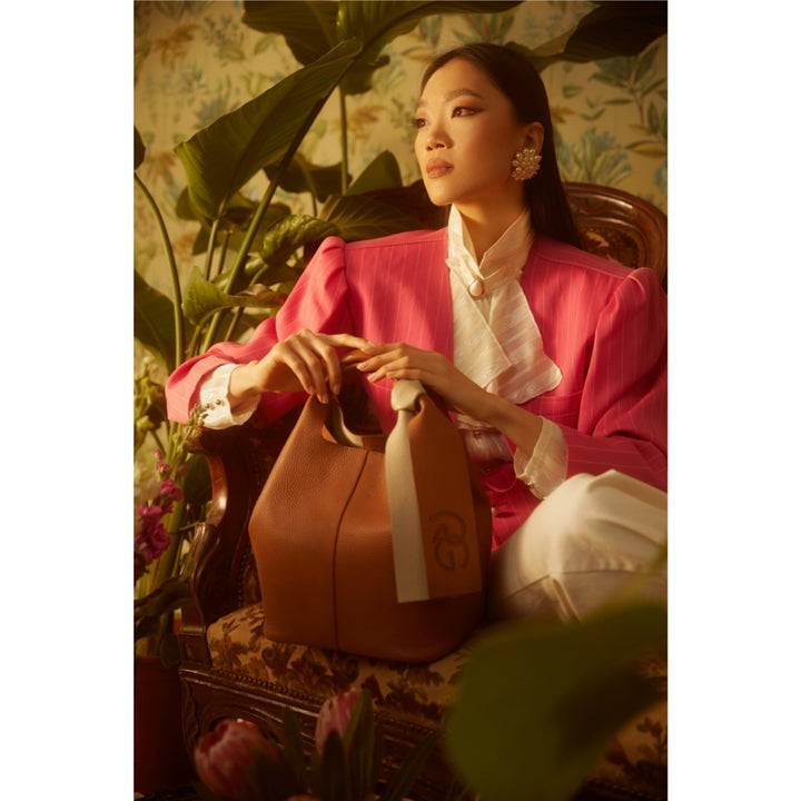 Roberta Gandolfi Maia handbag borsa a mano in pelle martellata e tracolla staccabile 2025