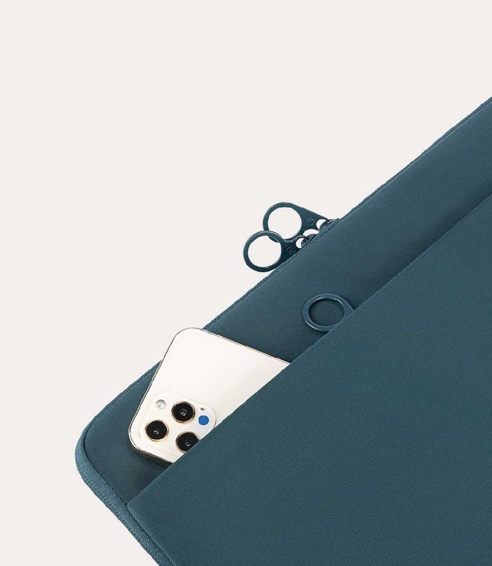 Tucano Second skin per MacBook Pro 16" e laptop 15.6" Fino Al -60%