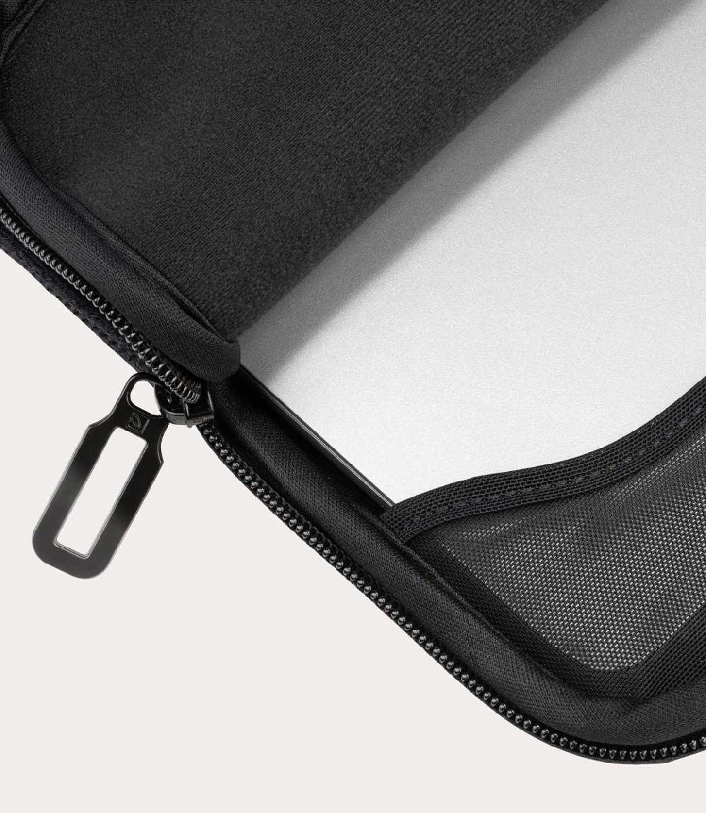 Tucano Second Skin per MacBook Pro 14" Online