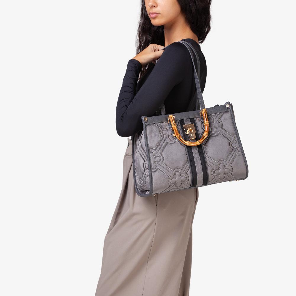 V73 Shopping DANA Fino al 65% di sconto