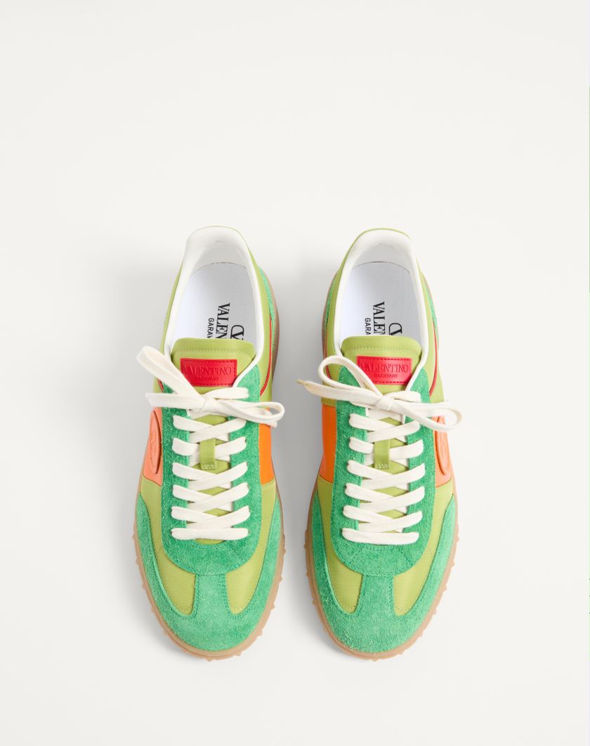 Valentino Handbags Sneaker Low Top Upvillage In Crosta E Nylon per Uomo in Acid Bluette | Valentino IT Comprare a buon mercato