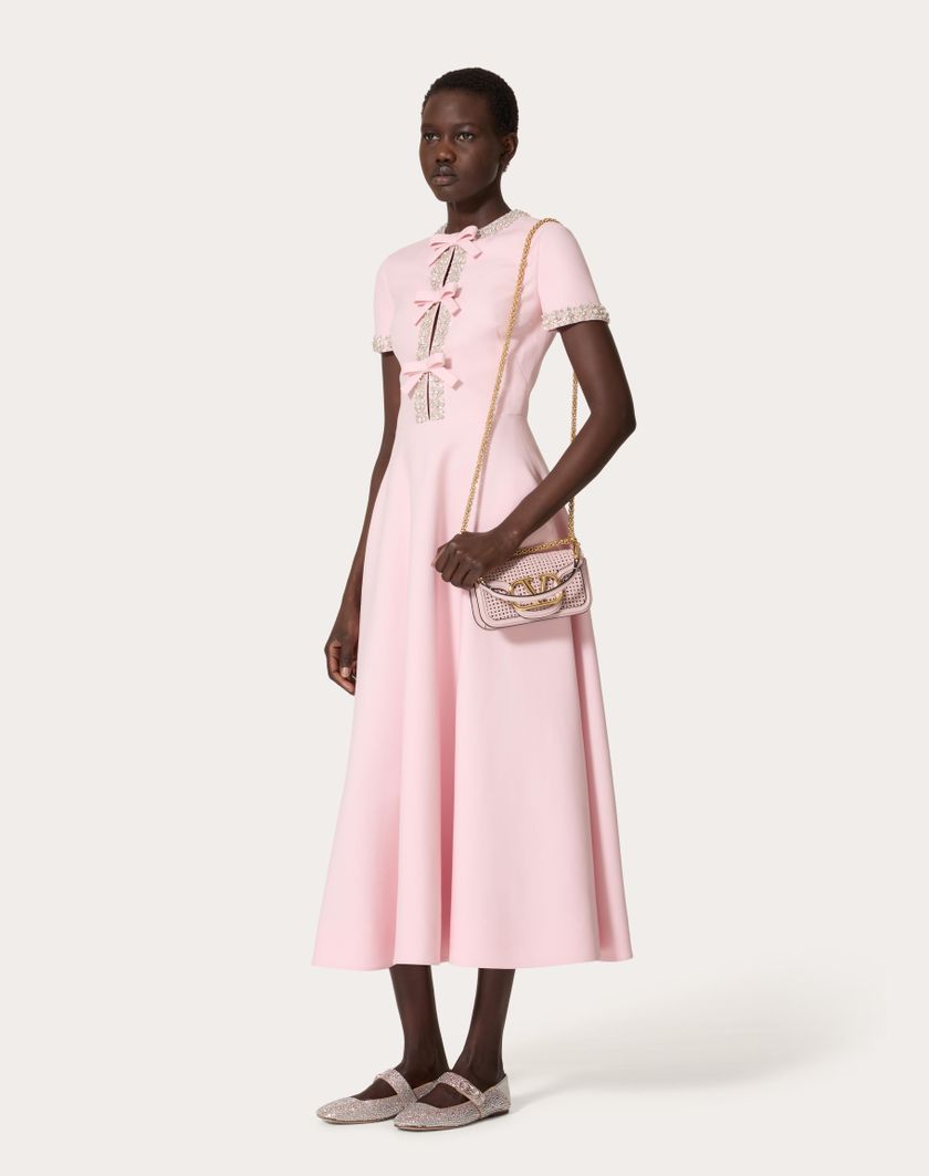 Valentino Handbags Borsa Piccola A Spalla Valentino Garavani Locò In Pelle Intrecciata per Donna in Rose Quartz | Valentino IT Consegna Veloce