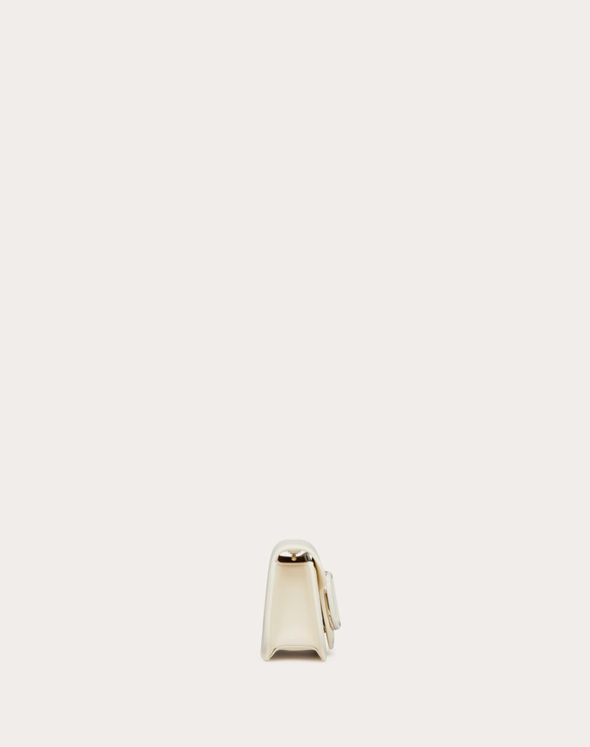Valentino Handbags Borsa Piccola A Spalla Valentino Garavani Locò In Vitello per Donna in Avorio | Valentino IT Affare Del Giorno