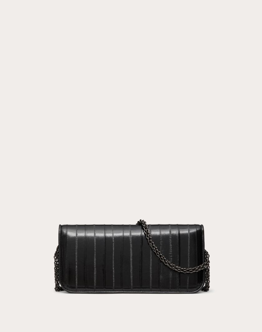 Valentino Handbags Borsa A Spalla Valentino Garavani Locò In Anguilla per Donna in Nero | Valentino IT Offerta