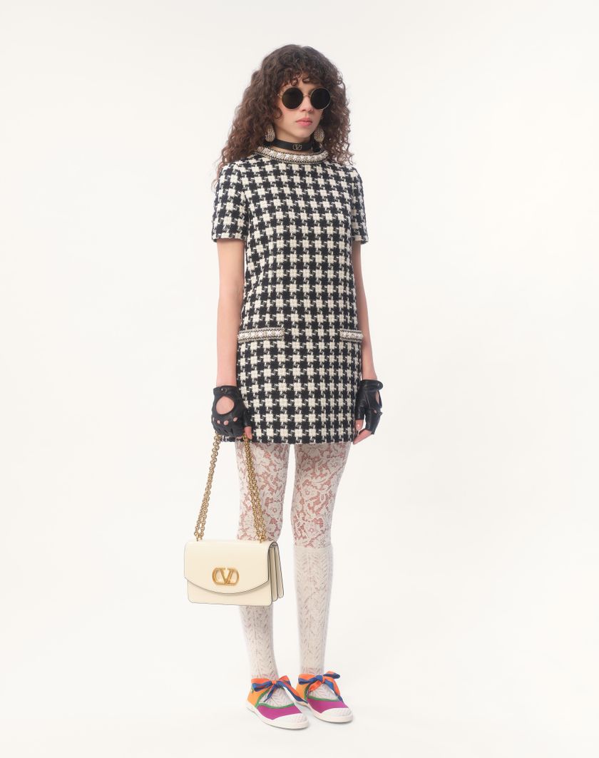 Valentino Handbags Abito Corto In Damier Light Tweed Ricamato per Donna in Avorio/nero | Valentino IT Spedizione Gratuita