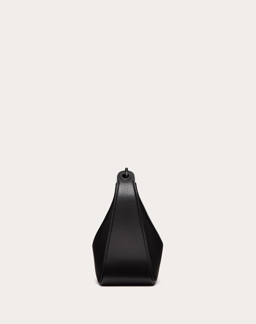 Valentino Handbags Hobo Piccola Vlogo Moon Bag In Vitello Granato Con Catena per Donna in Nero | Valentino IT Promozione Limitata