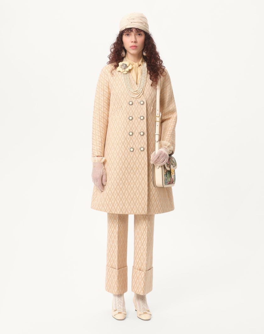 Valentino Handbags Cappotto In Lurex Jacquard Toute La V per Donna in Betulla/oro | Valentino IT Offerte