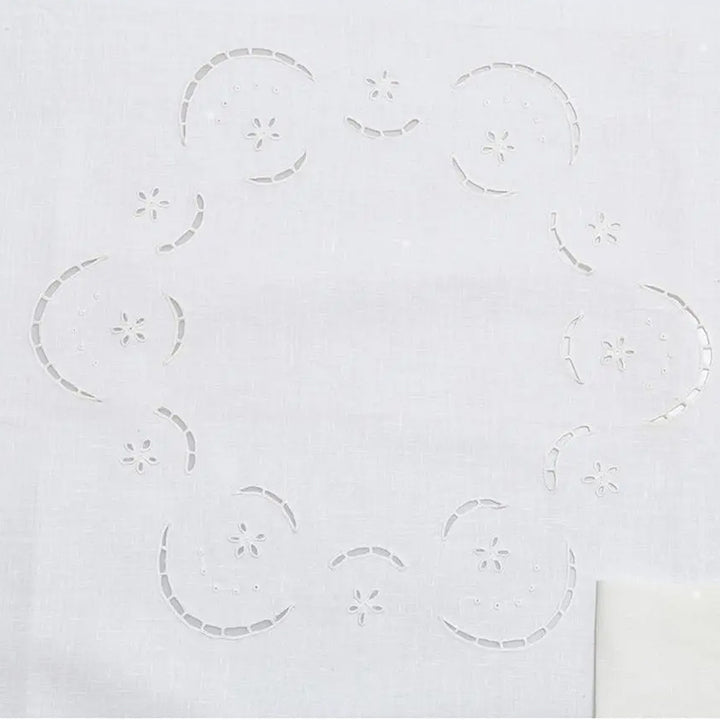 Zenoni & ColombiTovaglia da the + 4 tovaglioli ricamati 100% Cotone variante Elide Hotsell