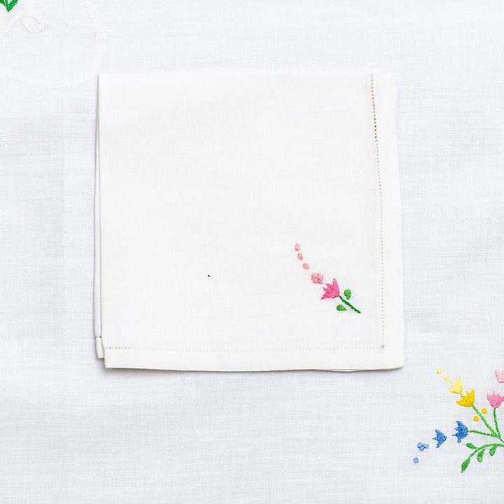 Zenoni & ColombiTovaglia da the + 4 tovaglioli ricamati 100% Cotone variante Linda Moda