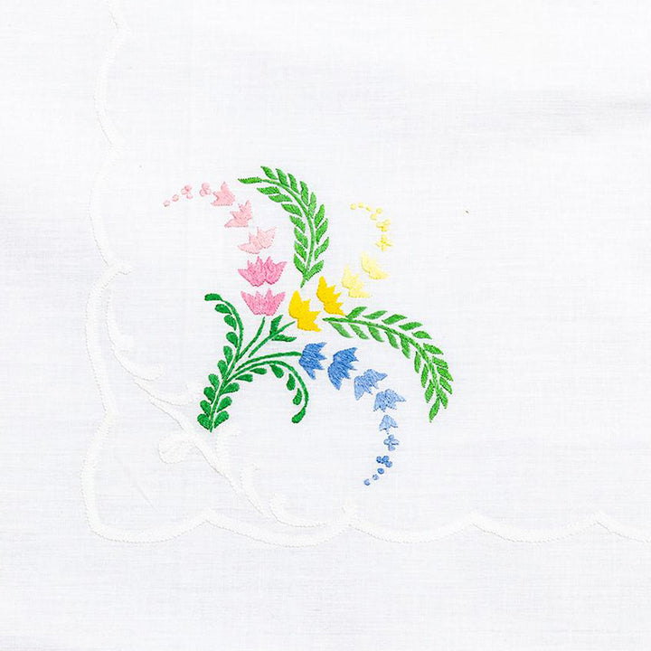 Zenoni & ColombiTovaglia da the + 4 tovaglioli ricamati 100% Cotone variante Linda Moda