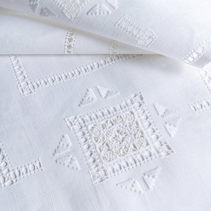 Zenoni & ColombiRunner ricamato a mano in misto Lino e Cotone Made in Italy Punto antico toscano Offerte